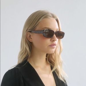 Urban Outfitters Sabrina Rectangle Sunglasses